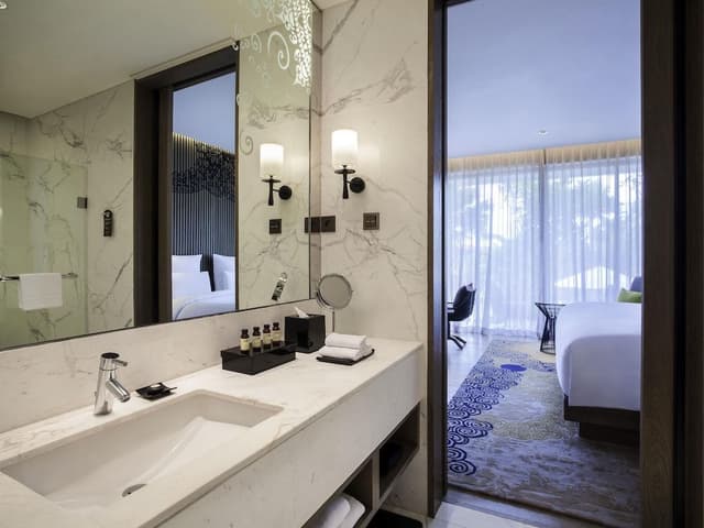 Deluxe Room, 1 King Bed