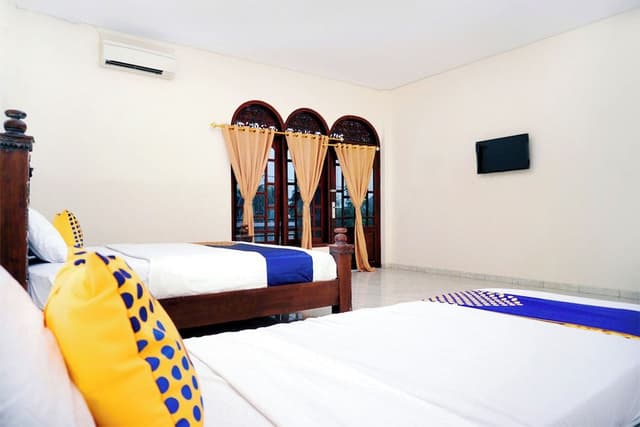 Basic Triple Room