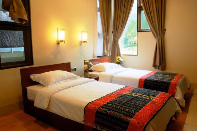 Waterfall Lodge Hotel - Superior