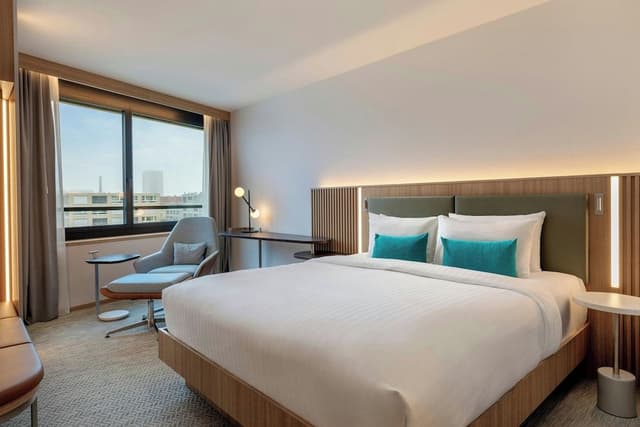 Premium Room, 1 King Bed, Non Smoking