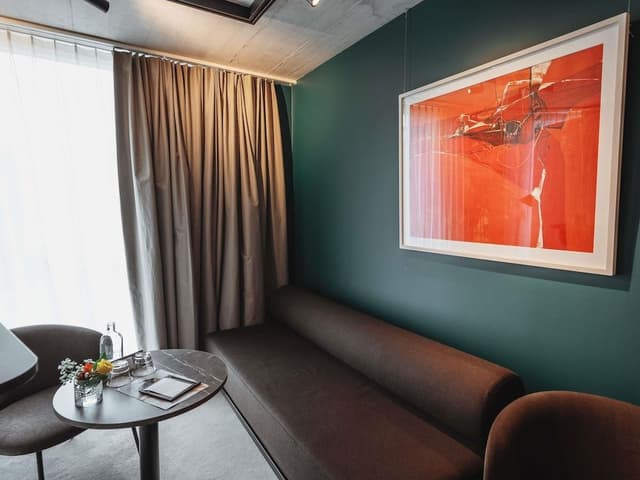 Junior Suite, 1 King Bed with Sofa bed (Lounge)