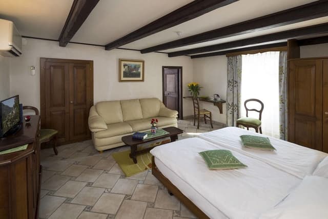 Classic Triple Room