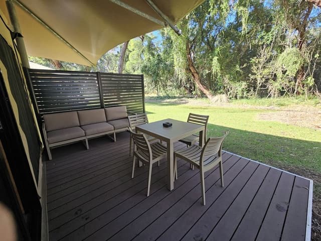 Deluxe Safari Tent - Sleeps 4
