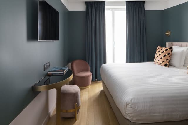 Classic Double Room