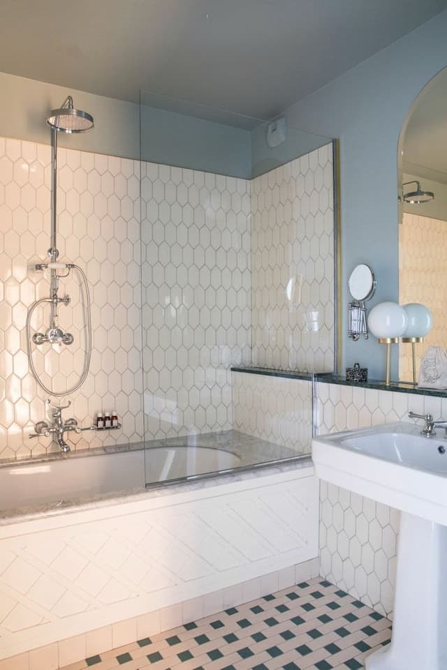 Room (Uzès)