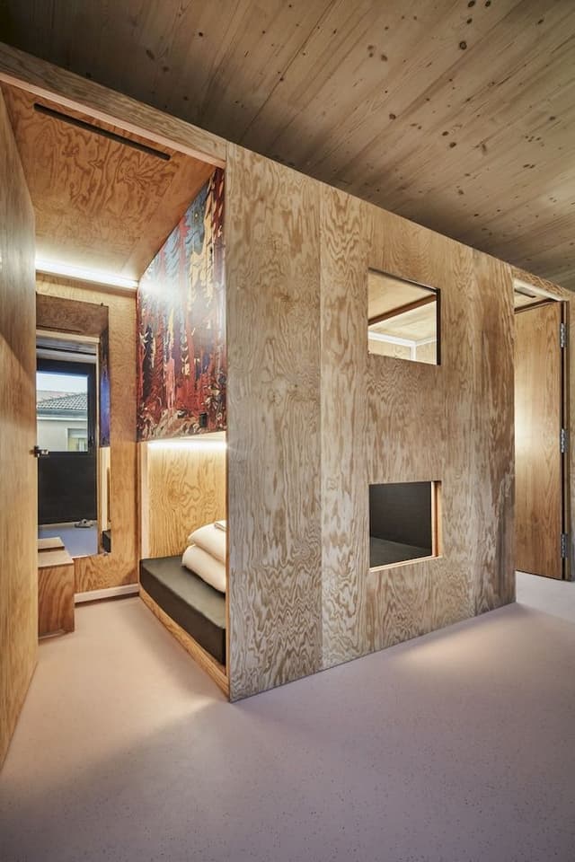 Cabin, 1 Queen Bed, Shared Bathroom