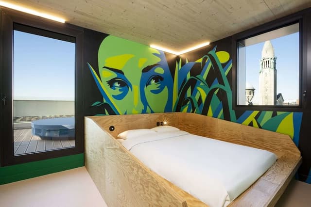 Deluxe Double Ensuite Bedroom - Private Terrace