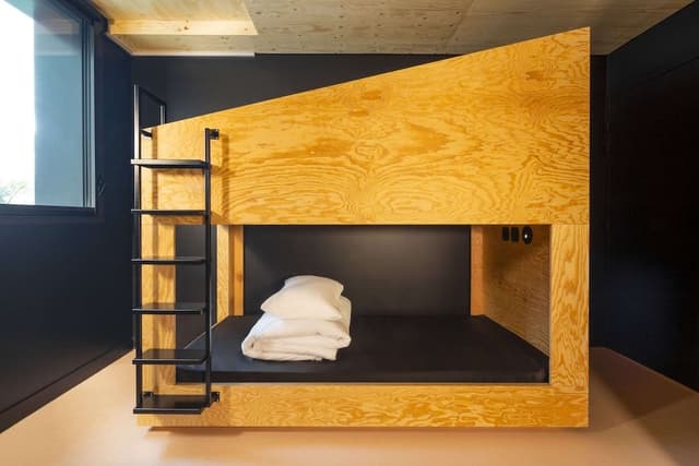 Private Ensuite Bedroom for 8 people
