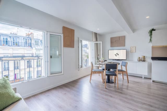 1 Bedroom Apartment with Balcony - City View - 38m2