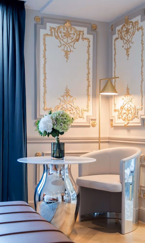 Executive Room (Haussmann)