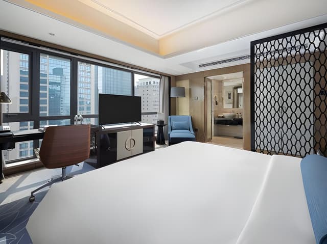 Executive King Room