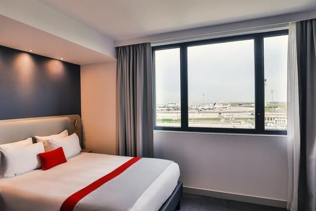 Standard Room, 1 Double Bed (Airport View, Free Breakfast)