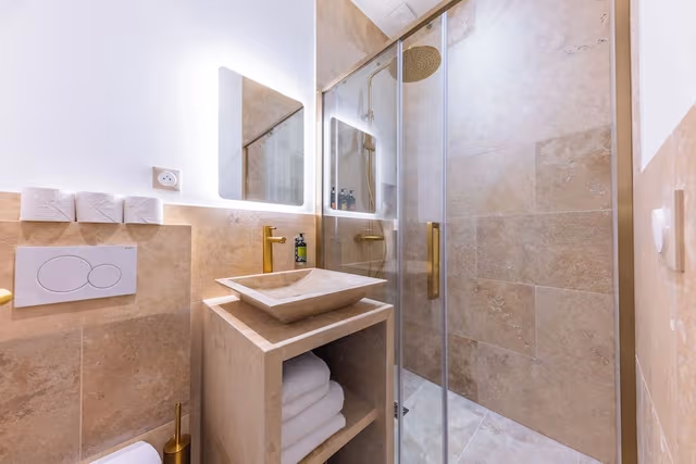 Deluxe Apartment