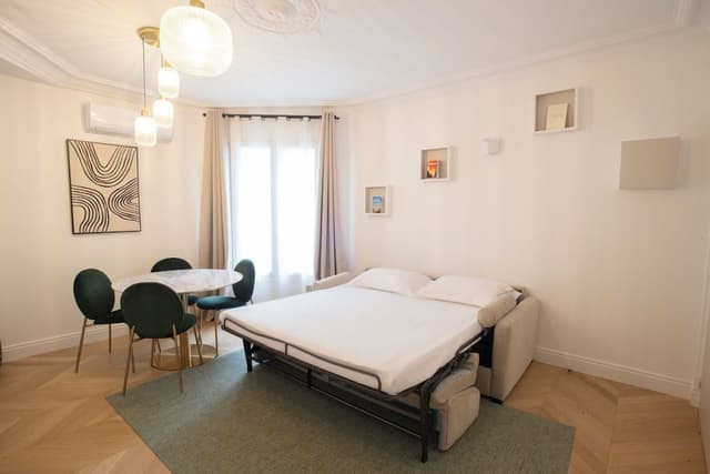 Superior Apartment