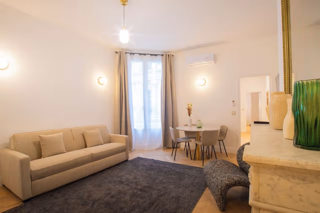 Superior Apartment