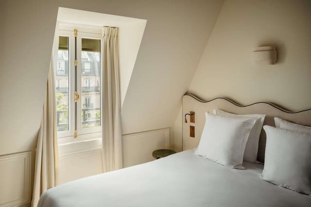 Elegance Room