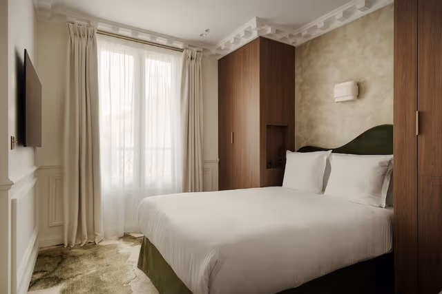 Elegance Room