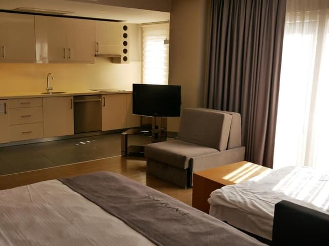 Corner Suite with Kitchen