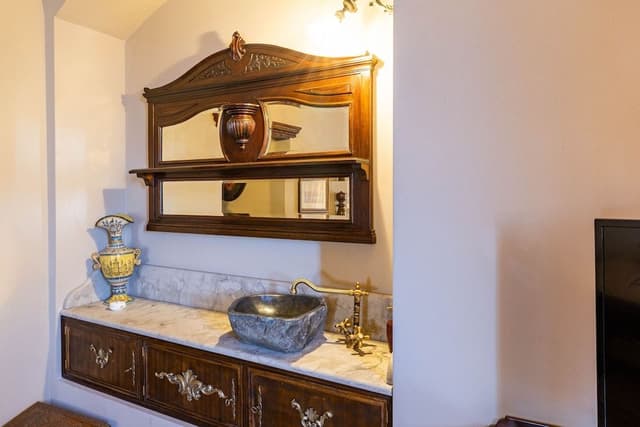 Formigola room