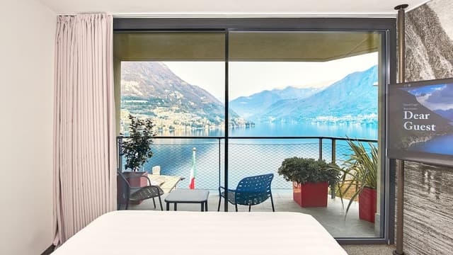 Deluxe Double Room, Lake View