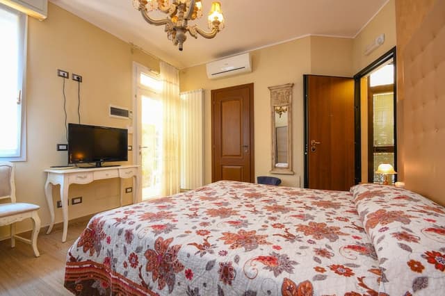 Studio, 1 Bedroom