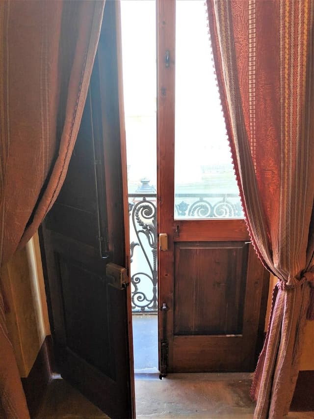 Superior Double Room, Balcony, City View (14)
