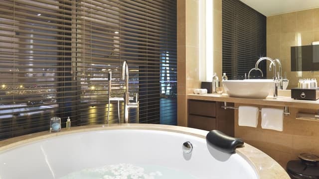 Suite, 1 Bedroom, City View (River City View)