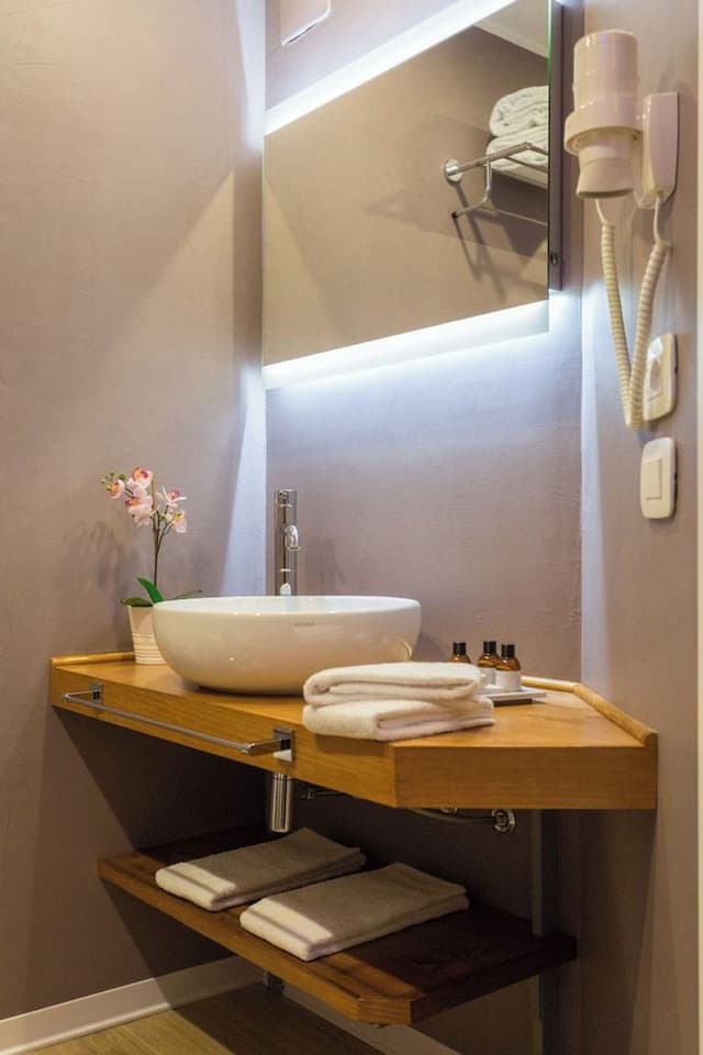 Junior Room, 1 Bedroom, Non Smoking, Balcony