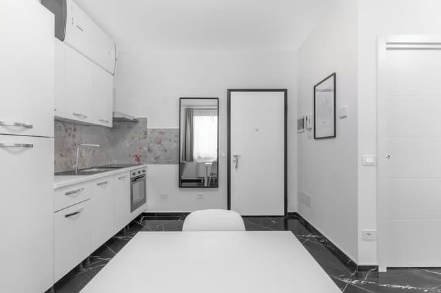 Deluxe Studio