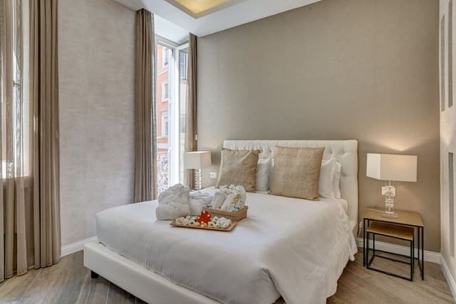 Superior Double Room, Balcony, City View (via Del Corso 32)