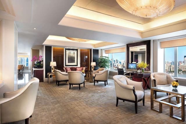 River Wing Horizon Bund Room 2 Twins