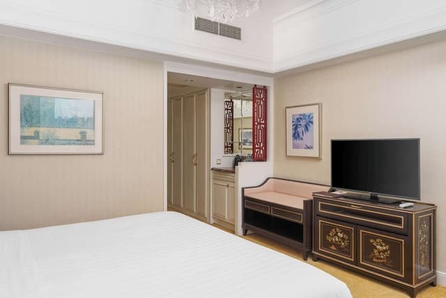 River Wing Deluxe Bund View 1 King