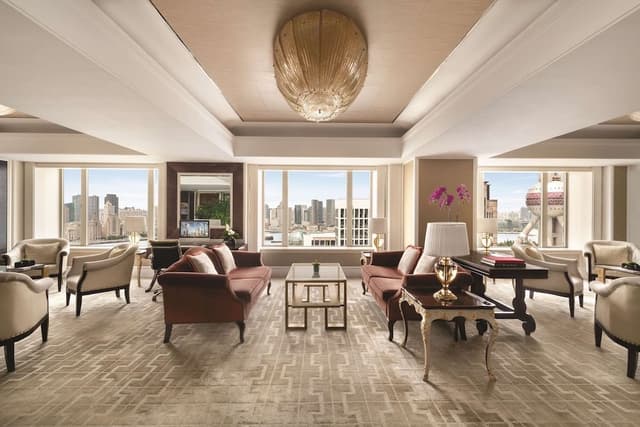 River Wing Horizon Bund Room 2 Twins