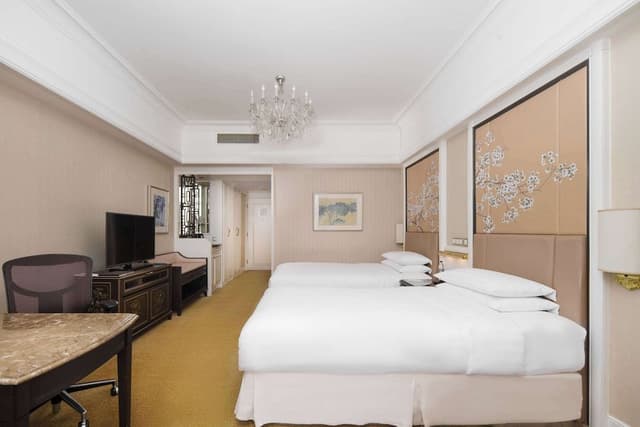 River Wing Horizon Bund Room 2 Twins