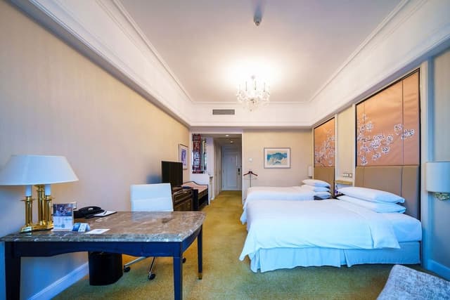 River Wing Horizon Bund Room 2 Twins