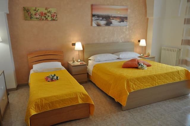 Comfort Triple Room, 1 Bedroom, Private Bathroom