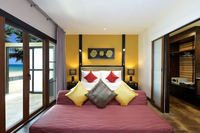 Andaman Beach Suite