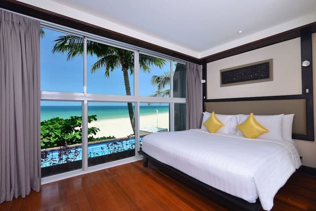 Andaman Beach Suite
