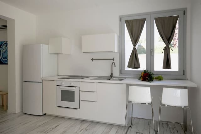 Luxury Apartment, 2 Bedrooms, 2 Bathrooms, Garden Area