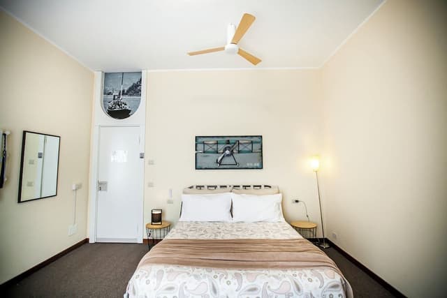 Deluxe Room, Private Bathroom, Lake View