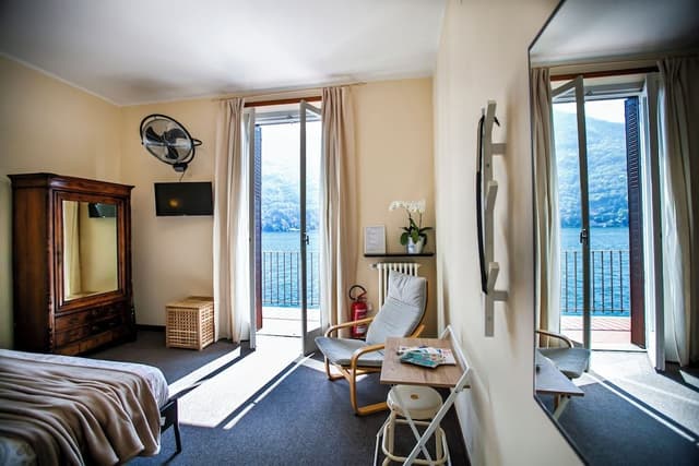 Deluxe Room, Private Bathroom, Lake View