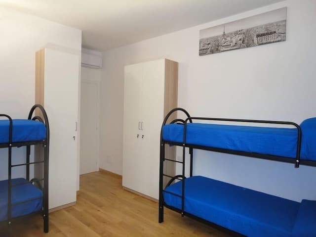 Shared Dormitory, Women only, Shared Bathroom (4 Pax)