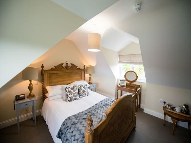 Double Room, Ensuite (Captain's Cabin)