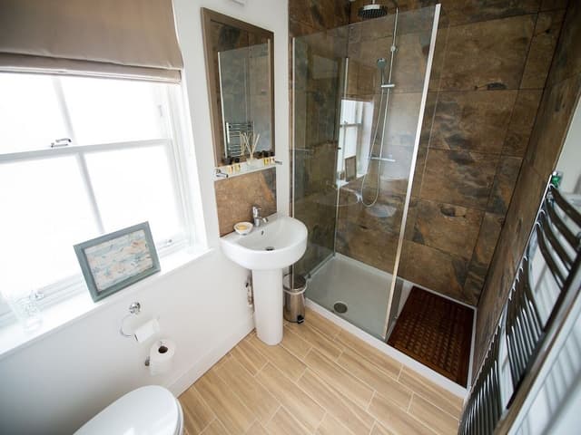 Luxury Double Room, Ensuite (King Bed and Bunk Bed)