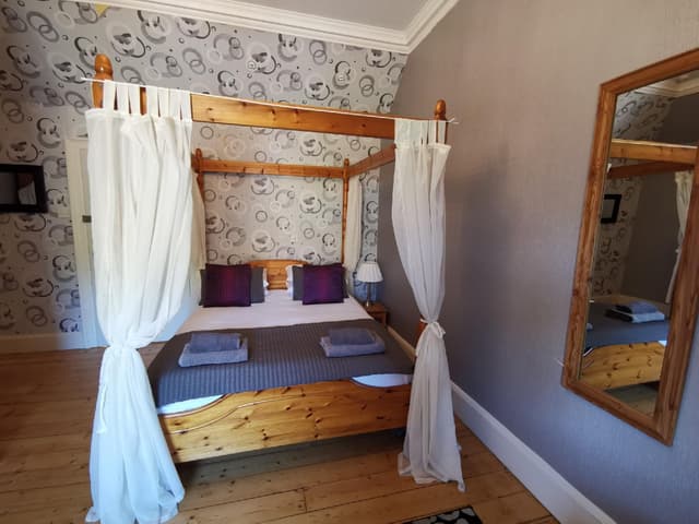 Double room-Comfort-Ensuite with Shower-Garden View-Room 4