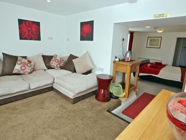 Superior Double Room, Ensuite (With Lounge)