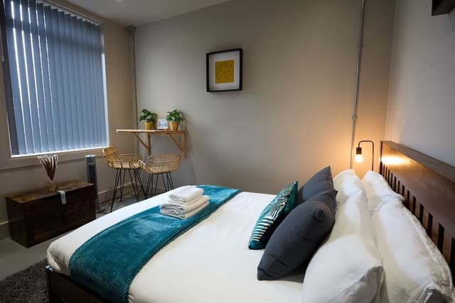 Studio, Ensuite (Secretariat)