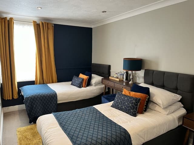 Twin Room, Ensuite