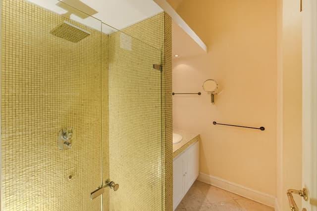 Classic Quadruple Room, 2 Queen Beds