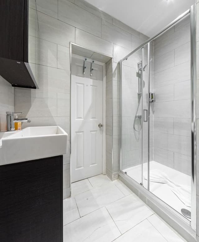 Comfort Triple Room, Private Bathroom